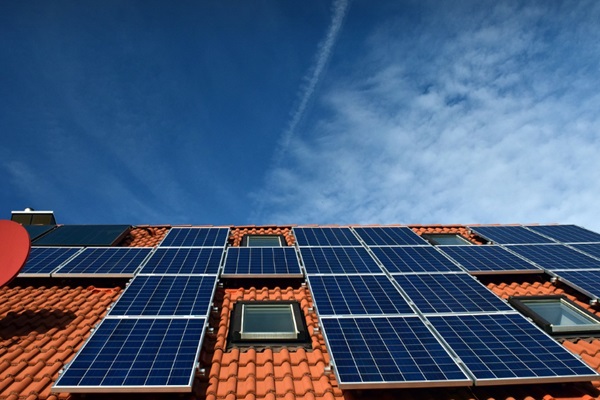 Solar Roofing Explained: Is It the Right Choice for Your Home?