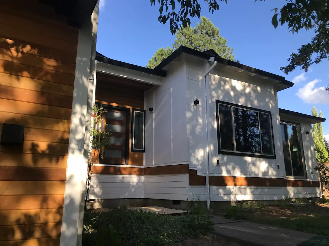 Clear Choice Construction - Continuous Seamless Aluminum Gutters - Gutter Covers