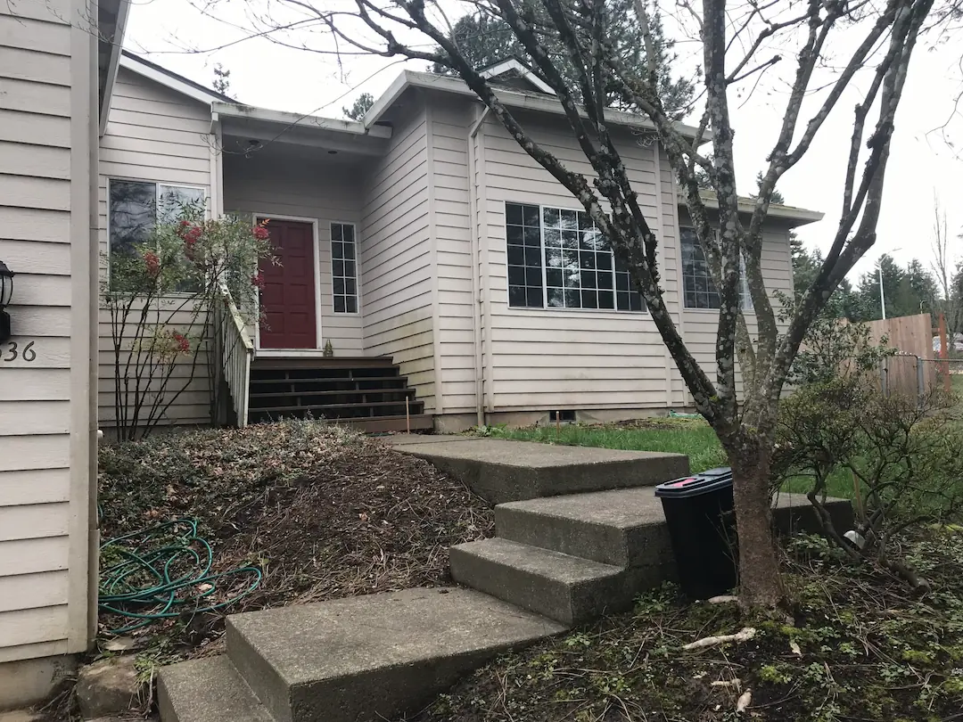 Clear Choice Construction - Continuous Seamless Aluminum Gutters - Gutter Covers